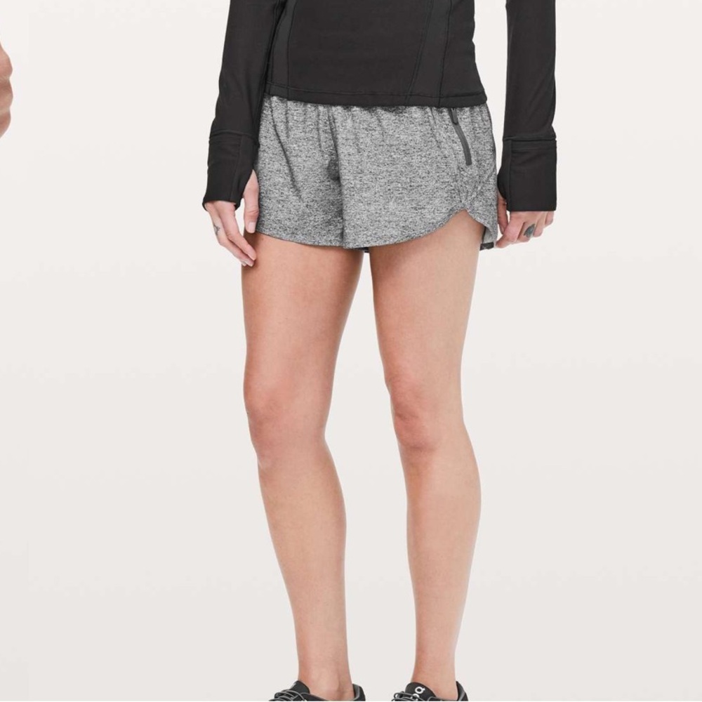 Lululemon Tracker Short V *4" Heather Lux Multi‎ Black / Black